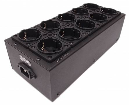 Tomanek TAP10+ z DC Blockerami - listwa zasilająca do sprzętu audio z filtrem oraz dc blockerami